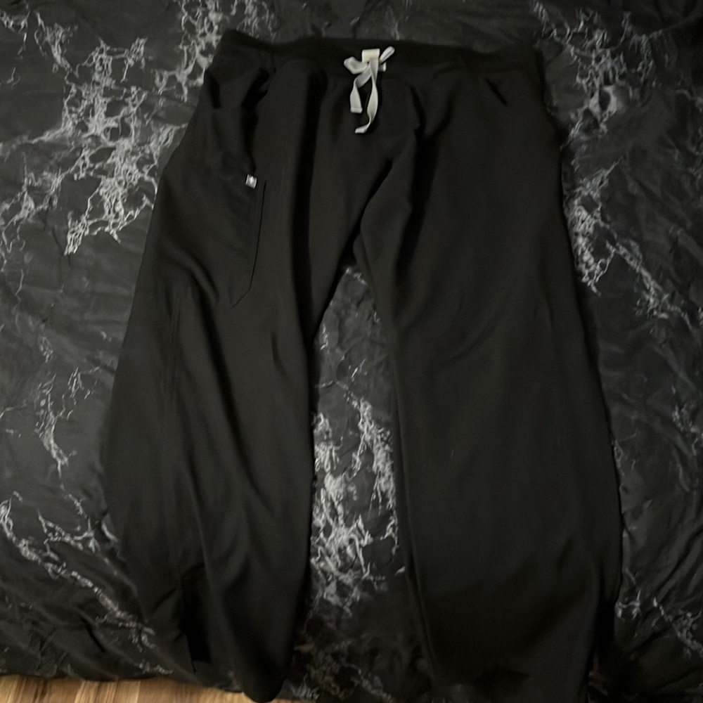 Fig black scrub pants size XL